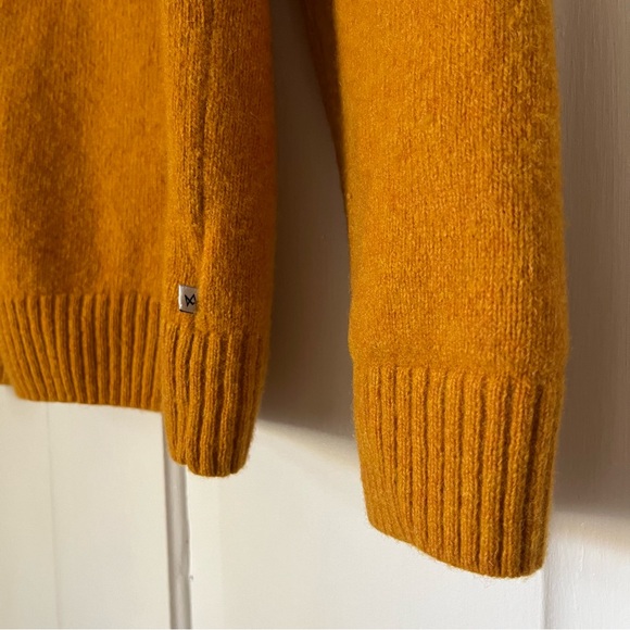 Lambswool Mustard and Grey Kronstadt Casual Sweater | small - Picture 3 of 12